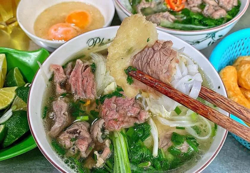 Lưu ngay Top 10+ quán phở gia truyền ăn là ghiền tại Hà Nội 