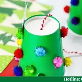 làm cây thông noel bằng ly giấy