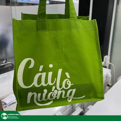 Review menu Cái Lò Nướng: bánh kem có gì độc đáo mà nổi tiếng đến vậy?