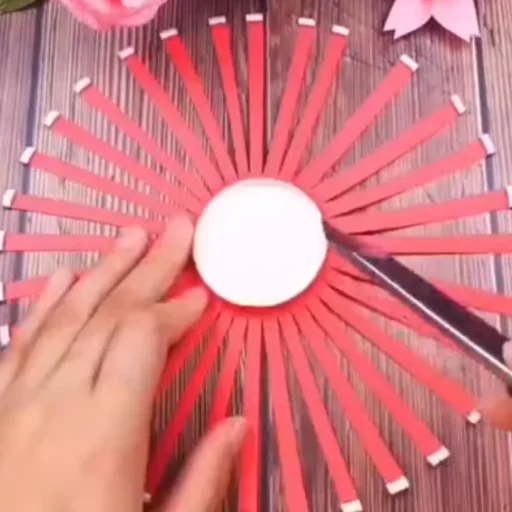 Cách làm lồng đèn bằng ly giấy đơn giản, đẹp mắt