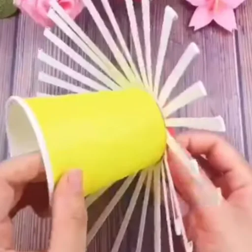 Cách làm lồng đèn bằng ly giấy đơn giản, đẹp mắt