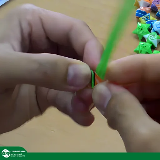 Hướng dẫn cách gấp sao bằng ống hút đơn giản, cực xinh, tiết kiệm, dễ làm