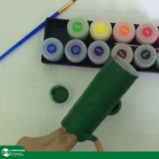 Cách làm cây thông Noel bằng lõi giấy vệ sinh đơn giản, độc đáo, thân thiện với môi trường