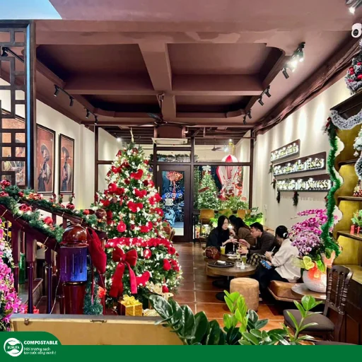 Top 15 quán cafe trang trí Noel đẹp Hà Nội, địa điểm check-in cực hot mùa Giáng Sinh 2025