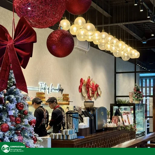 Top 15 quán cafe trang trí Noel đẹp Hà Nội, địa điểm check-in cực hot mùa Giáng Sinh 2025